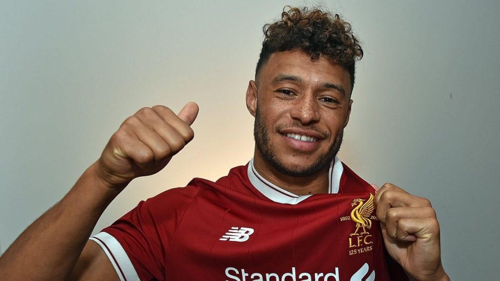 Oxlade-Chamberlain-poised-Liverpool-debut-Manchester-CIty