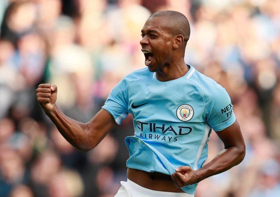 fernandinho-manchester-city-uefa-champions-league