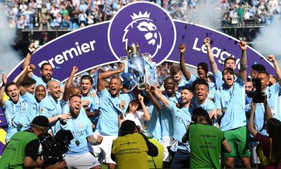 manchester_city_celebration_2017_18