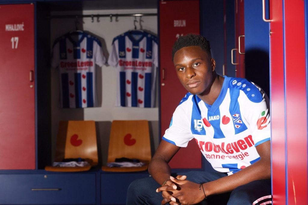 Rodney-Kongolo-sc-heerenveen-man-city