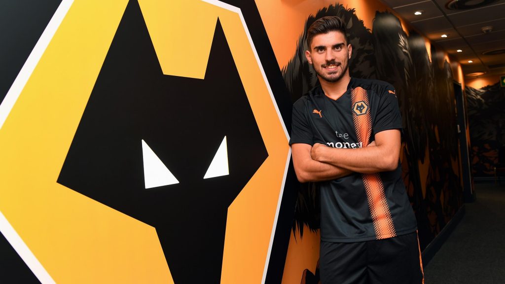 ruben-neves-signs-for-wolves