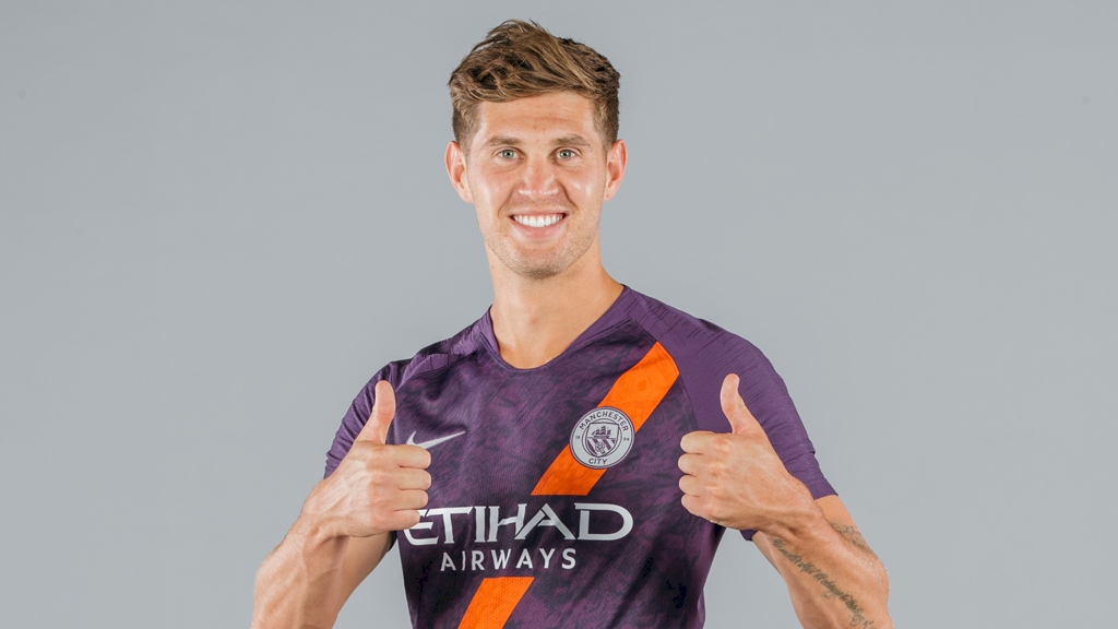 man-city-third-kit-2018-19-john-stones