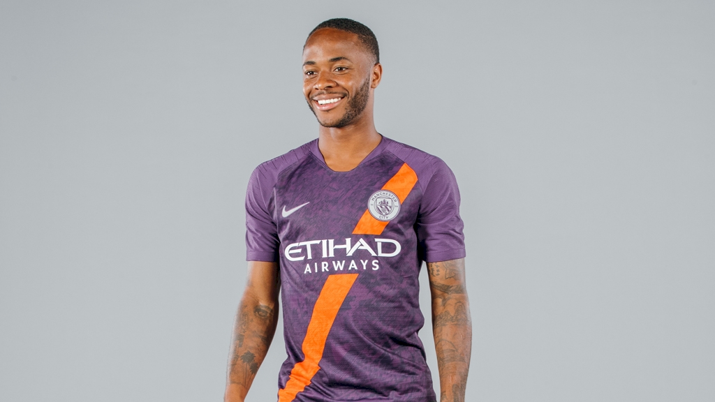 man-city-third-kit-2018-19-raheem-sterling