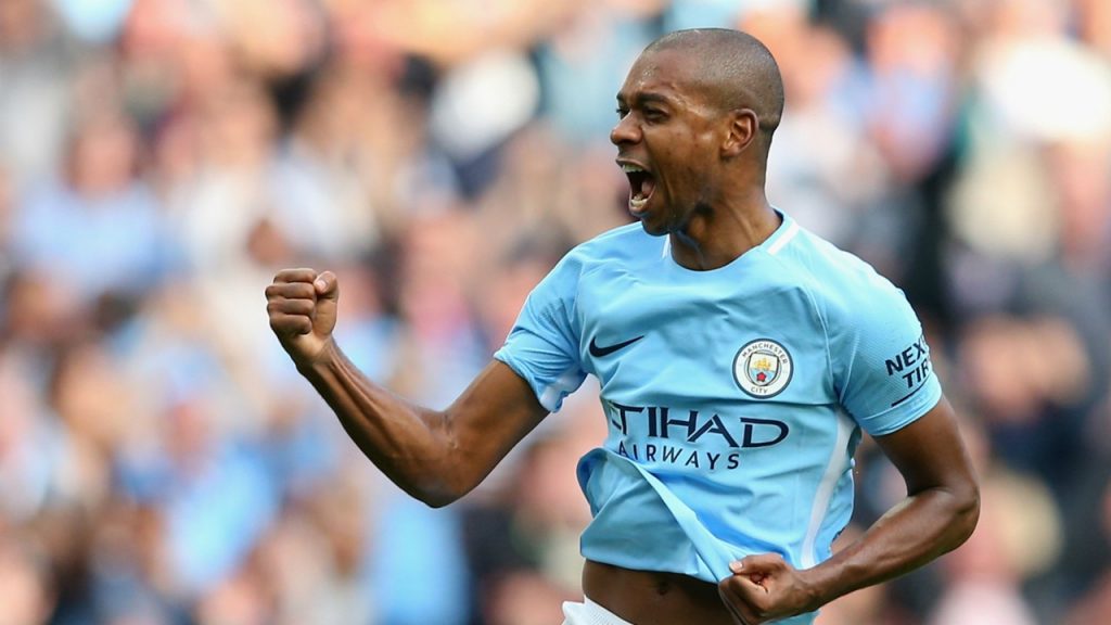 fernandinho-manchester-city