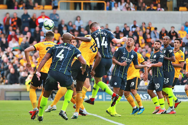 Aymeric-Laporte-vs-wolves