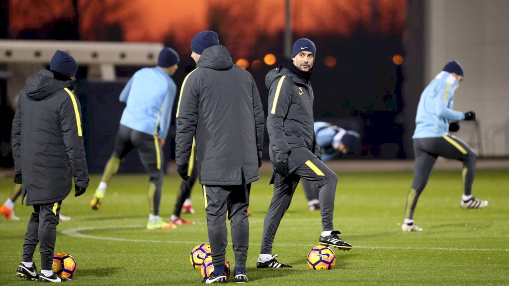 Manchester-City-manager-Pep-Guardiola-in-training