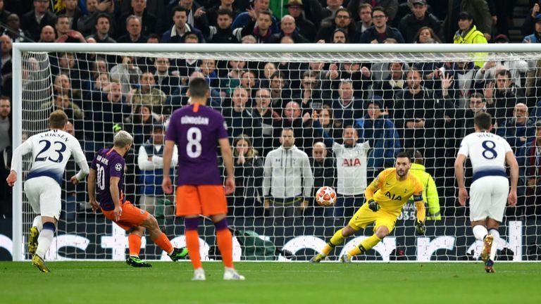 aguero-tottenham-penalty-miss