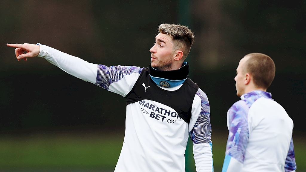 aymeric-laporte-mancity-training