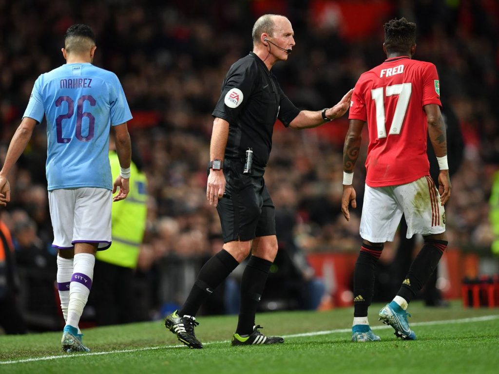 mike-dean-manchester-derby