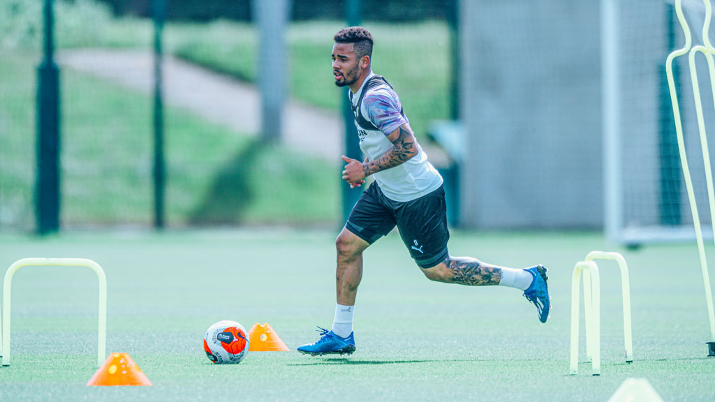 gabriel-jesus-manchester-city-return-training