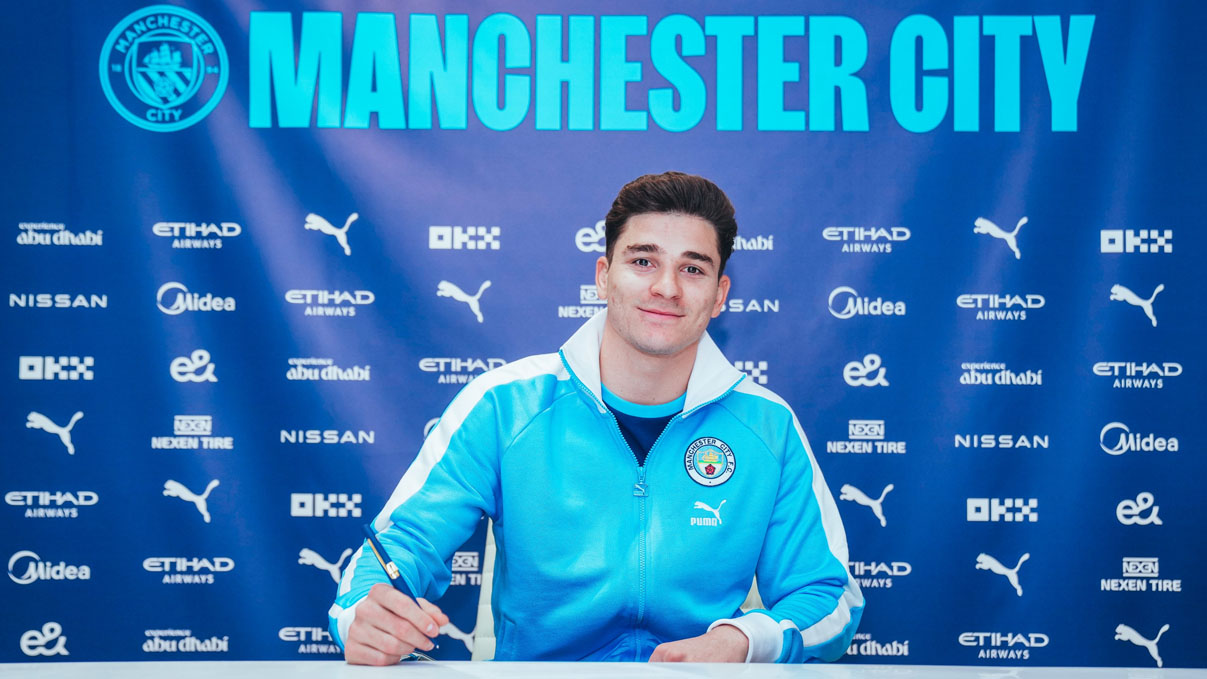 julian-alvarez-contract-extension-manchester-city